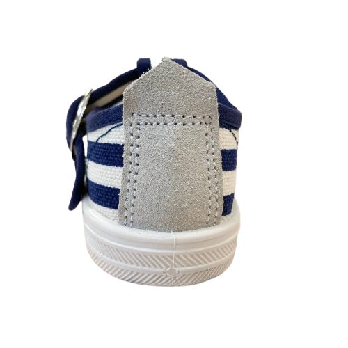 D019 dexco first steps shoe