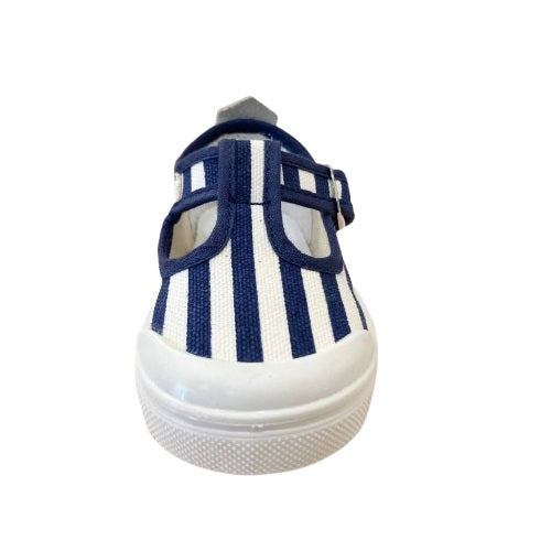 D019 dexco first steps shoe