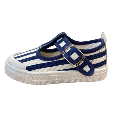 D019 dexco first steps shoe