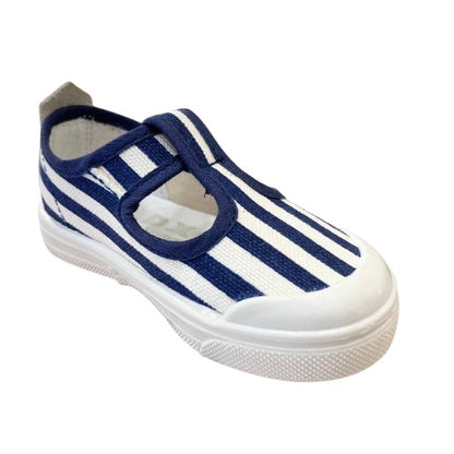 D019 dexco first steps shoe